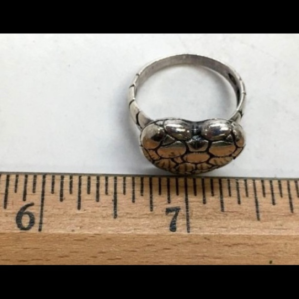 Heart ❤️ Ring - Picture 3 of 7